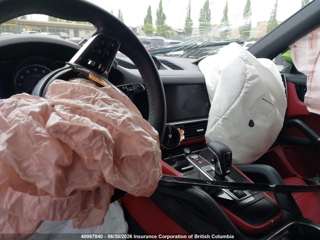 Porsche CAYENNE S 2020 WP1AB2AY2LDA27811 Image 22