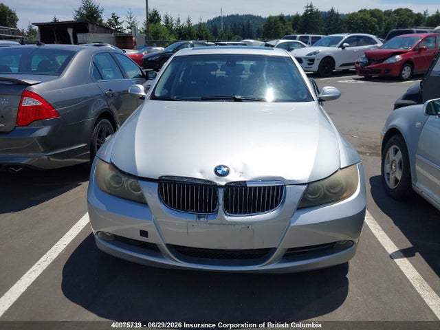 2006 Bmw 330i მანქანა იყიდება აუქციონზე, vin: WBAVB33516KR72113, აუქციონის ნომერი: 40075739