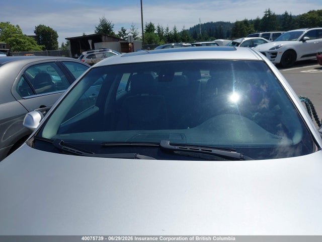 2006 Bmw 330i მანქანა იყიდება აუქციონზე, vin: WBAVB33516KR72113, აუქციონის ნომერი: 40075739