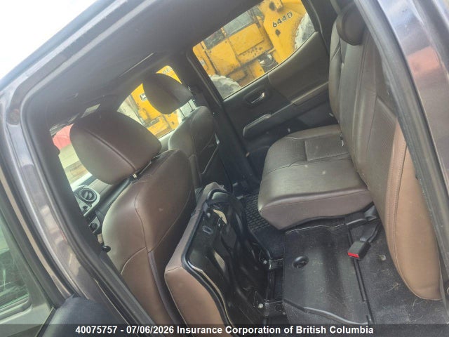 Продажа на аукционе авто 2016 Toyota Tacoma Double Cab/limited, vin: 5TFHZ5BN4GX005444, номер лота: 40075757