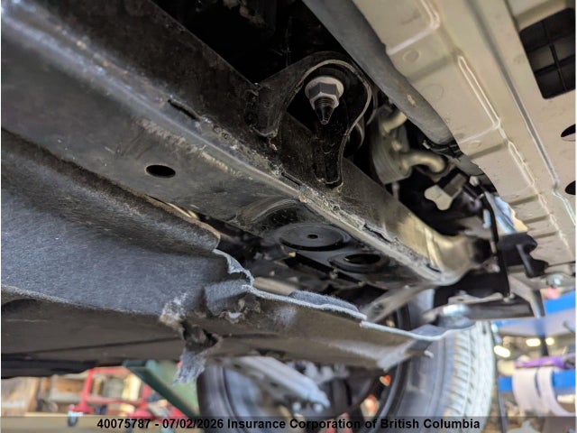 2024 Toyota Grand Highlander Hybrid Platinum მანქანა იყიდება აუქციონზე, vin: 5TDADAB51RS010411, აუქციონის ნომერი: 40075787