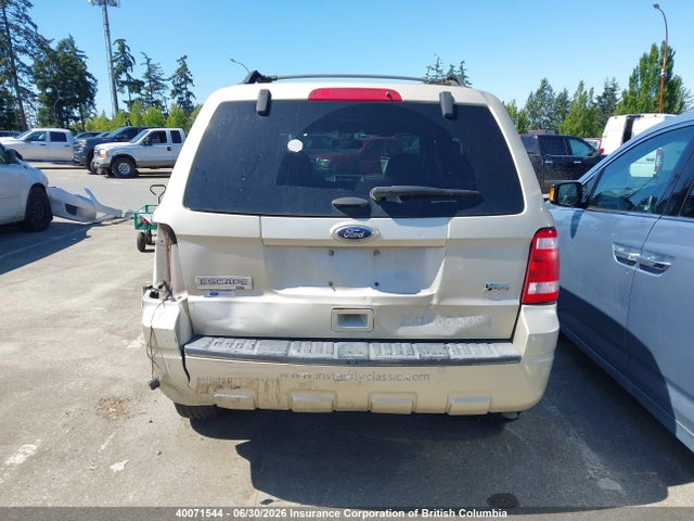 2011 Ford Escape Xlt მანქანა იყიდება აუქციონზე, vin: 1FMCU0DGXBKB94032, აუქციონის ნომერი: 40071544