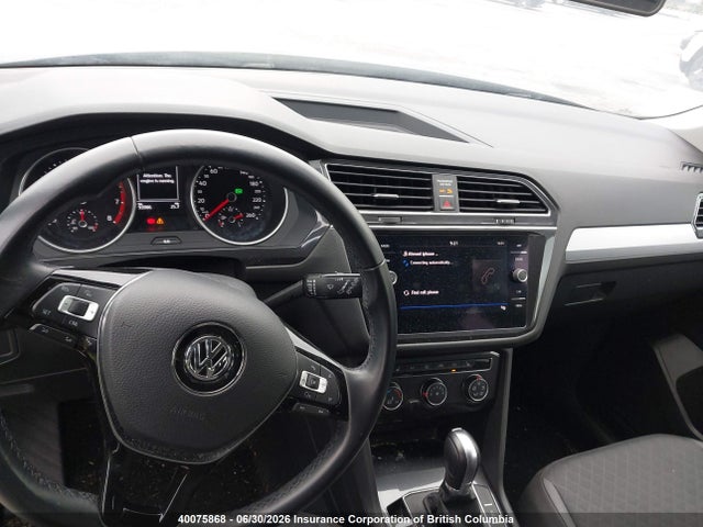 Volkswagen TIGUAN S 2018 3VV1B7AX4JM052122 Image 19