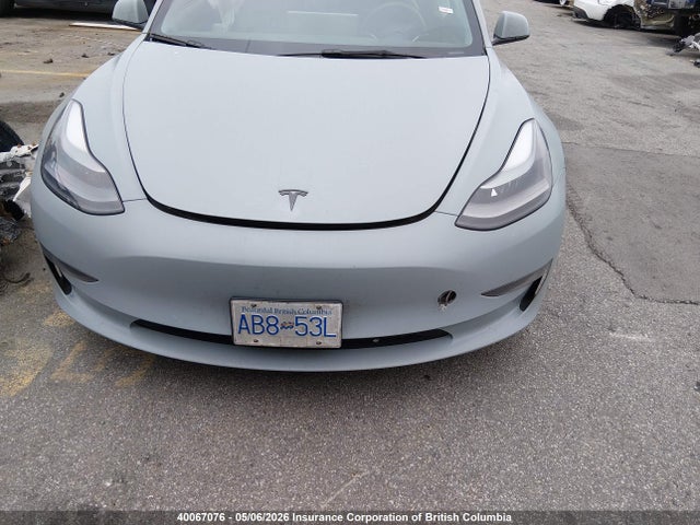 2022 Tesla Model 3 მანქანა იყიდება აუქციონზე, vin: 5YJ3E1EA9NF333229, აუქციონის ნომერი: 40067076