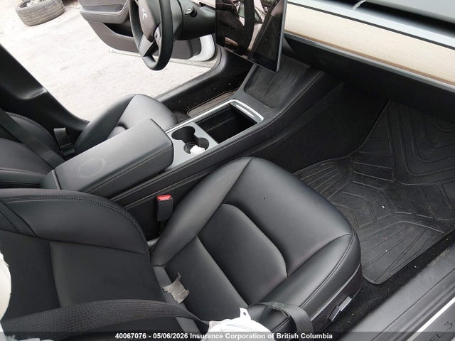 2022 Tesla Model 3 მანქანა იყიდება აუქციონზე, vin: 5YJ3E1EA9NF333229, აუქციონის ნომერი: 40067076