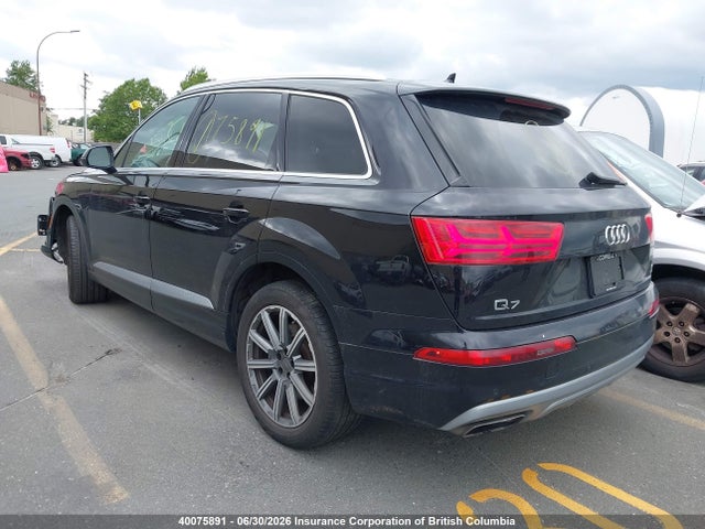 Audi Q7 2018 WA1VAAF71JD016127 Image 3