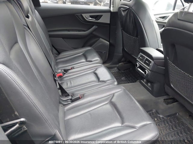 Audi Q7 2018 WA1VAAF71JD016127 Image 8