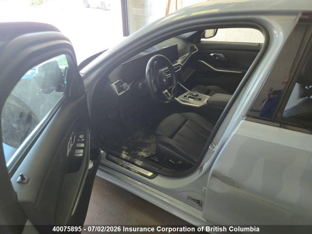 BMW 330I 2024 3MW89FF0XR8E24563 Image 10