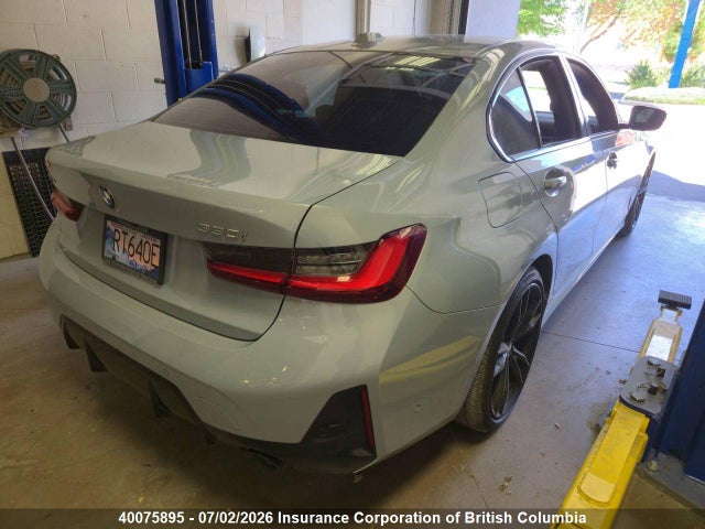 BMW 330I 2024 3MW89FF0XR8E24563 Image 4
