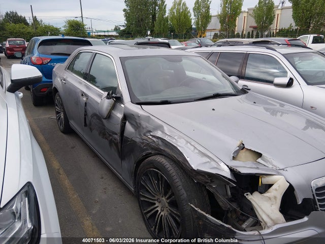 2013 Chrysler 300 S მანქანა იყიდება აუქციონზე, vin: 2C3CCABG8DH660703, აუქციონის ნომერი: 40071503