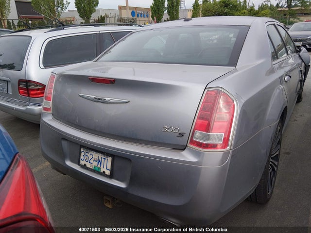 2013 Chrysler 300 S მანქანა იყიდება აუქციონზე, vin: 2C3CCABG8DH660703, აუქციონის ნომერი: 40071503