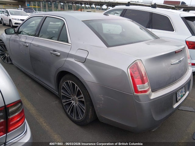 2013 Chrysler 300 S მანქანა იყიდება აუქციონზე, vin: 2C3CCABG8DH660703, აუქციონის ნომერი: 40071503