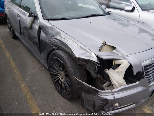 2013 Chrysler 300 S მანქანა იყიდება აუქციონზე, vin: 2C3CCABG8DH660703, აუქციონის ნომერი: 40071503