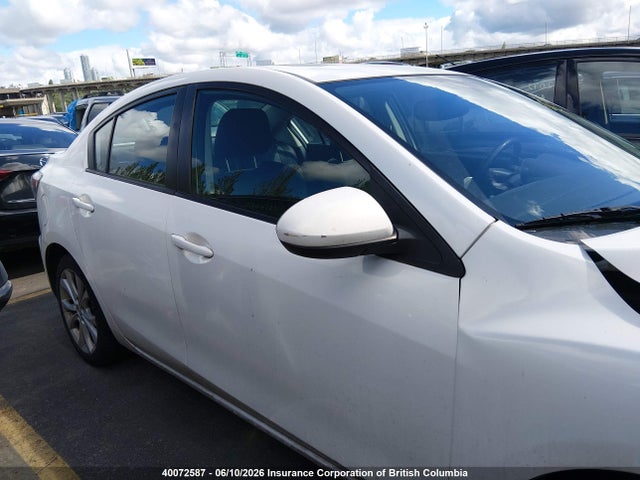 40072587 :رقم المزاد ، JM1BL1W56B1371105 vin ، 2011 Mazda 3 S مزاد بيع