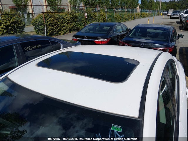 40072587 :رقم المزاد ، JM1BL1W56B1371105 vin ، 2011 Mazda 3 S مزاد بيع