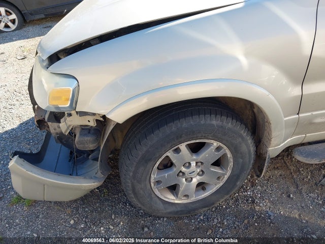2005 Ford Escape Limited მანქანა იყიდება აუქციონზე, vin: 1FMCU94135KB04224, აუქციონის ნომერი: 40069563