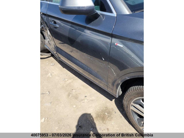 Audi Q5 2018 WA1ENAFY8J2106450 Image 10
