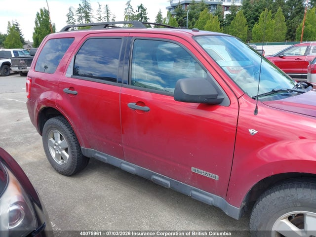 2008 Ford Escape Xlt მანქანა იყიდება აუქციონზე, vin: 1FMCU93178KD73266, აუქციონის ნომერი: 40075961