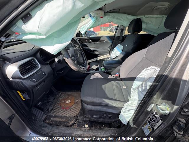 40075968 :رقم المزاد ، 5XYPGDA13GG093870 vin ، 2016 Kia Sorento Lx/l مزاد بيع