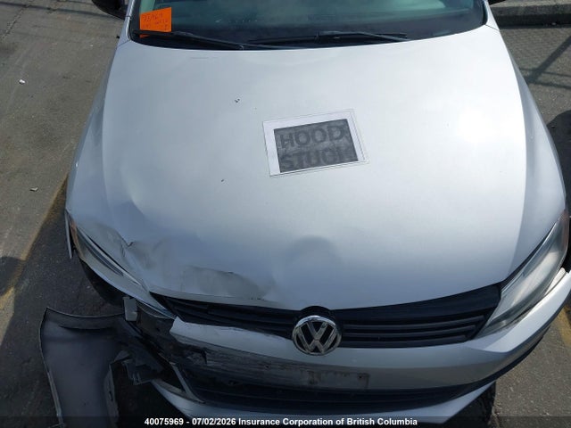 2013 Volkswagen Jetta მანქანა იყიდება აუქციონზე, vin: 3VW2K7AJ4DM271923, აუქციონის ნომერი: 40075969