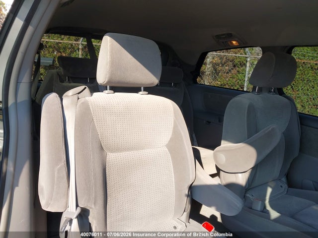 2008 Toyota Sienna Ce/le მანქანა იყიდება აუქციონზე, vin: 5TDZK23C78S135620, აუქციონის ნომერი: 40076011