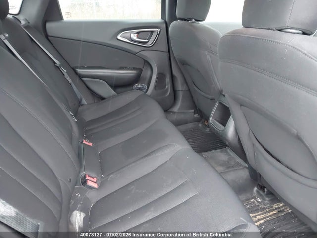 Chrysler 200 LX 2015 1C3CCCFBXFN592277 Image 8