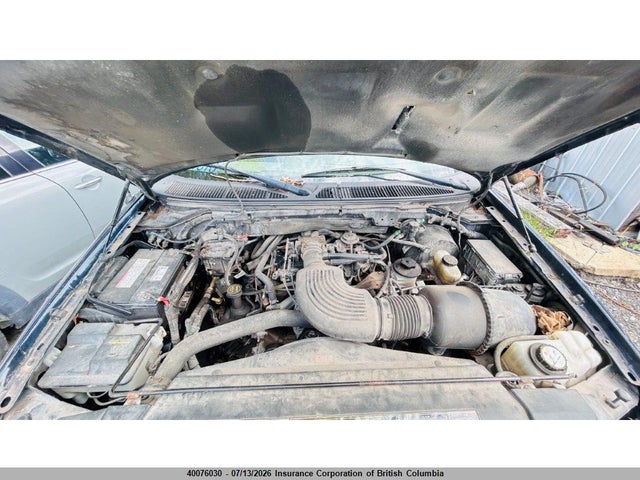 40076030 :رقم المزاد ، 2FTRX18L52CA12633 vin ، 2002 Ford F150 مزاد بيع