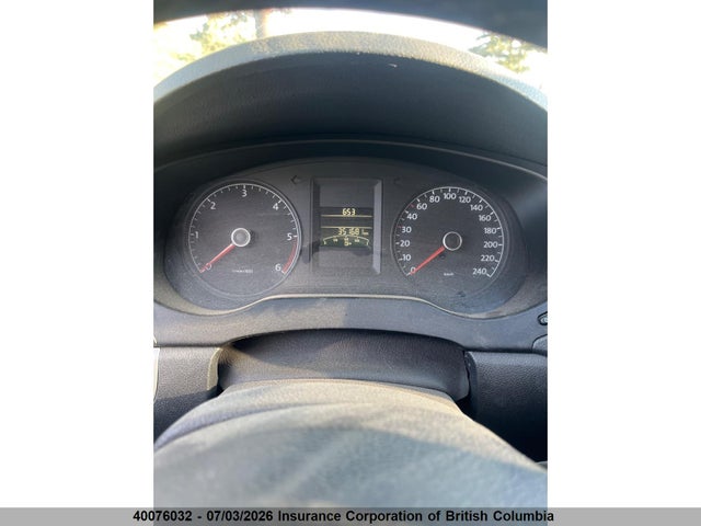 2011 Volkswagen Jetta მანქანა იყიდება აუქციონზე, vin: 3VWLL7AJXBM021990, აუქციონის ნომერი: 40076032