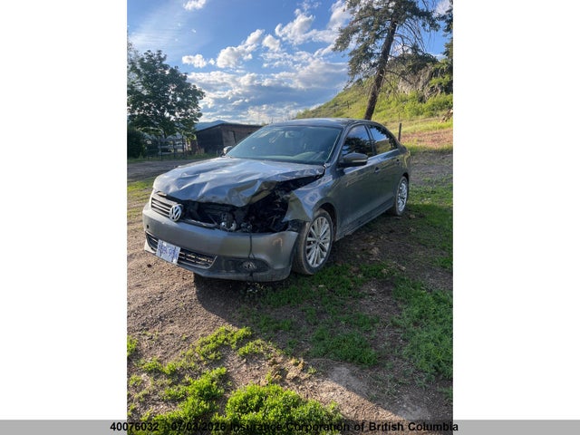 2011 Volkswagen Jetta მანქანა იყიდება აუქციონზე, vin: 3VWLL7AJXBM021990, აუქციონის ნომერი: 40076032
