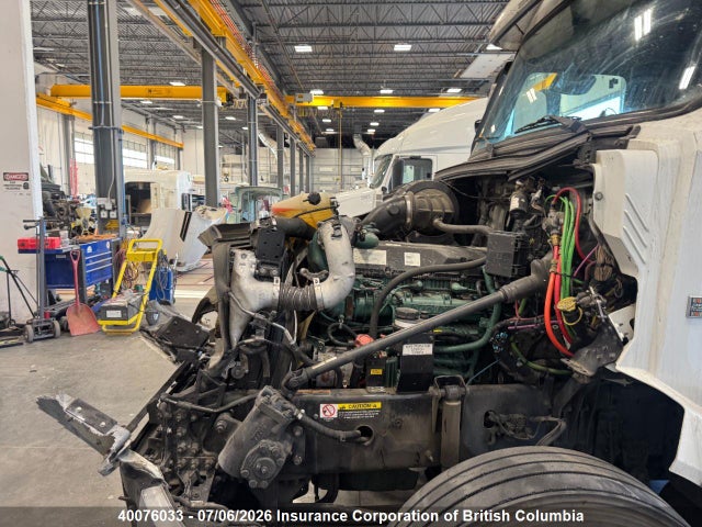 Продажа на аукционе авто 2022 Volvo Vn L, vin: 4V4NC9EH6NN314590, номер лота: 40076033