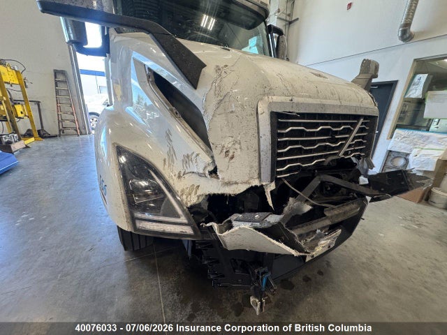 Продажа на аукционе авто 2022 Volvo Vn L, vin: 4V4NC9EH6NN314590, номер лота: 40076033
