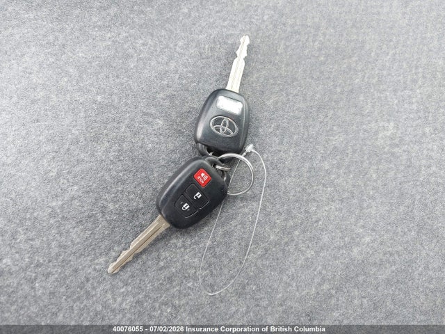 2014 Toyota Prius მანქანა იყიდება აუქციონზე, vin: JTDKDTB38E1562011, აუქციონის ნომერი: 40076055