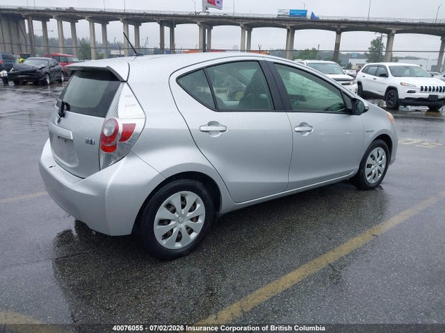 2014 Toyota Prius მანქანა იყიდება აუქციონზე, vin: JTDKDTB38E1562011, აუქციონის ნომერი: 40076055
