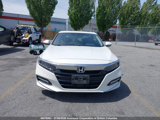 2018 Honda Accord Touring Hybrid მანქანა იყიდება აუქციონზე, vin: 1HGCV3F92JA800317, აუქციონის ნომერი: 40076063