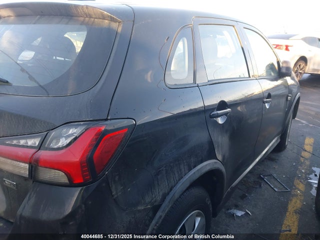 40044685 :رقم المزاد ، JA4AJUAU7RU603358 vin ، 2024 Mitsubishi Rvr Es مزاد بيع