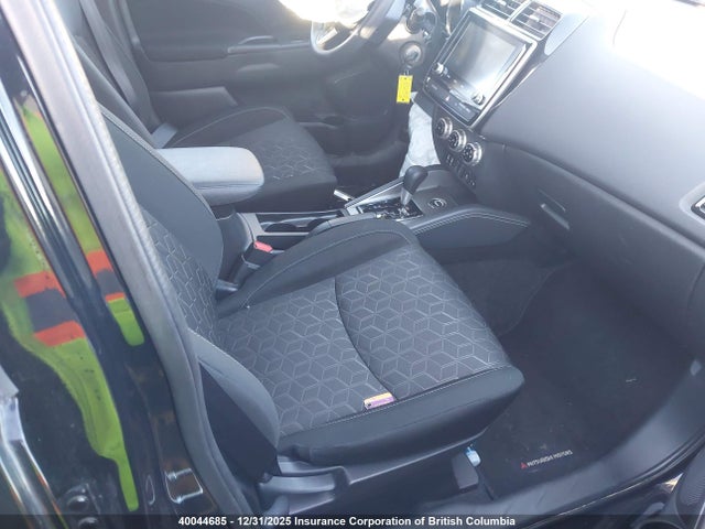 40044685 :رقم المزاد ، JA4AJUAU7RU603358 vin ، 2024 Mitsubishi Rvr Es مزاد بيع