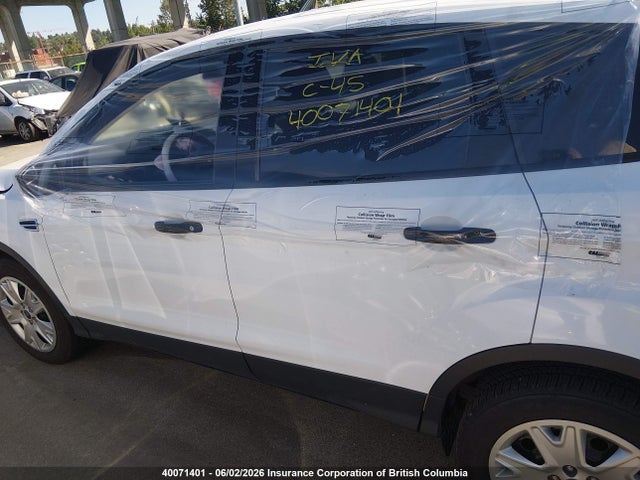 40071401 :رقم المزاد ، 1FMCU0F77DUC38993 vin ، 2013 Ford Escape S مزاد بيع