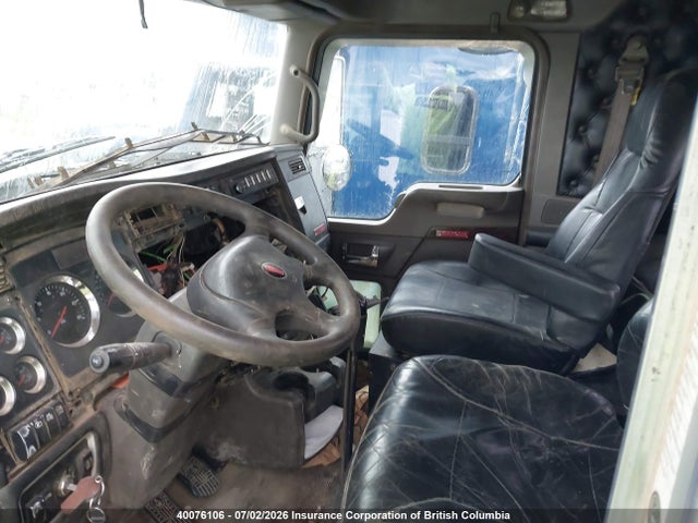 Продаж на аукціоні авто 2013 Kenworth Construction T800, vin: 1XKDP4TX2DR964361, номер лоту: 40076106