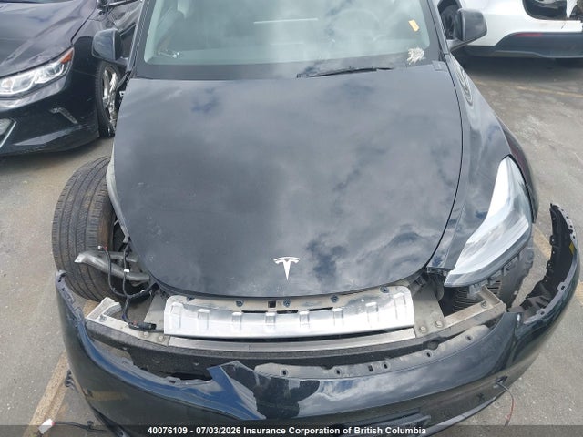 Tesla Model Y 2025 7SAYGDEE5SF221191 Image 10