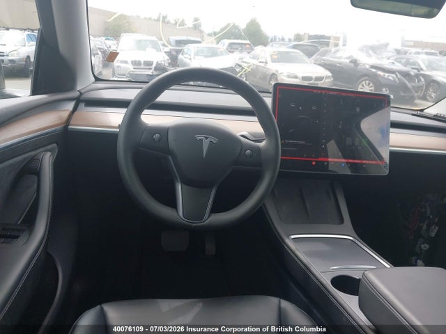 Tesla Model Y 2025 7SAYGDEE5SF221191 Image 22