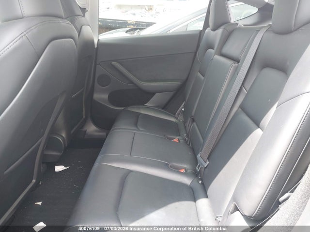 Tesla Model Y 2025 7SAYGDEE5SF221191 Image 8