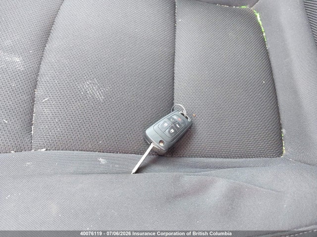 40076119 :رقم المزاد ، 1G1PC5SB8F7251911 vin ، 2015 Chevrolet Cruze مزاد بيع