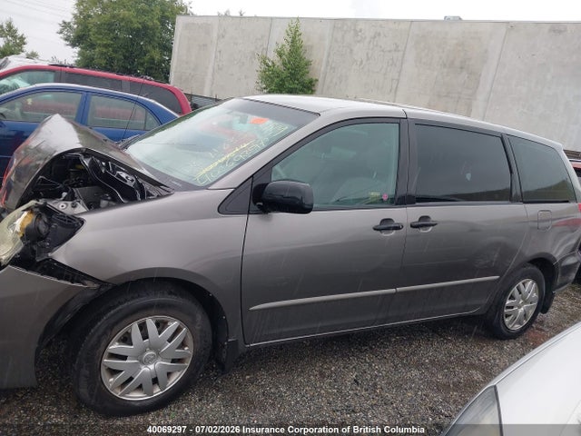 2004 Toyota Sienna Ce მანქანა იყიდება აუქციონზე, vin: 5TDZA29C24S048440, აუქციონის ნომერი: 40069297