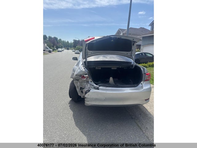 2011 Toyota Corolla S/le მანქანა იყიდება აუქციონზე, vin: 2T1BU4EE6BC560736, აუქციონის ნომერი: 40076177