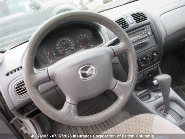 Продажа на аукционе авто 2000 Mazda 323, vin: JM1BJ2220Y0238619, номер лота: 40076183