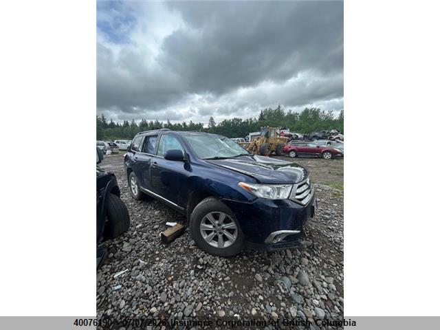 2012 Toyota Highlander Se მანქანა იყიდება აუქციონზე, vin: 5TDBK3EH4CS121778, აუქციონის ნომერი: 40076190