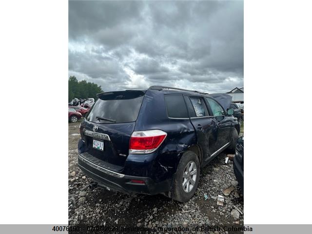 2012 Toyota Highlander Se მანქანა იყიდება აუქციონზე, vin: 5TDBK3EH4CS121778, აუქციონის ნომერი: 40076190