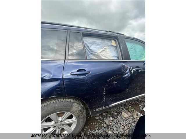 2012 Toyota Highlander Se მანქანა იყიდება აუქციონზე, vin: 5TDBK3EH4CS121778, აუქციონის ნომერი: 40076190