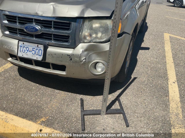 40076197 :رقم المزاد ، 1FMCU0DGXBKC25408 vin ، 2011 Ford Escape Xlt مزاد بيع
