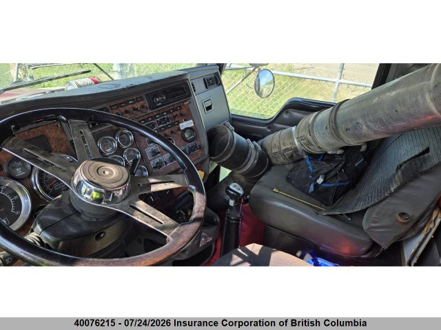 Продаж на аукціоні авто 2005 Kenworth Construction T800, vin: 1NKDX40X35R978222, номер лоту: 40076215